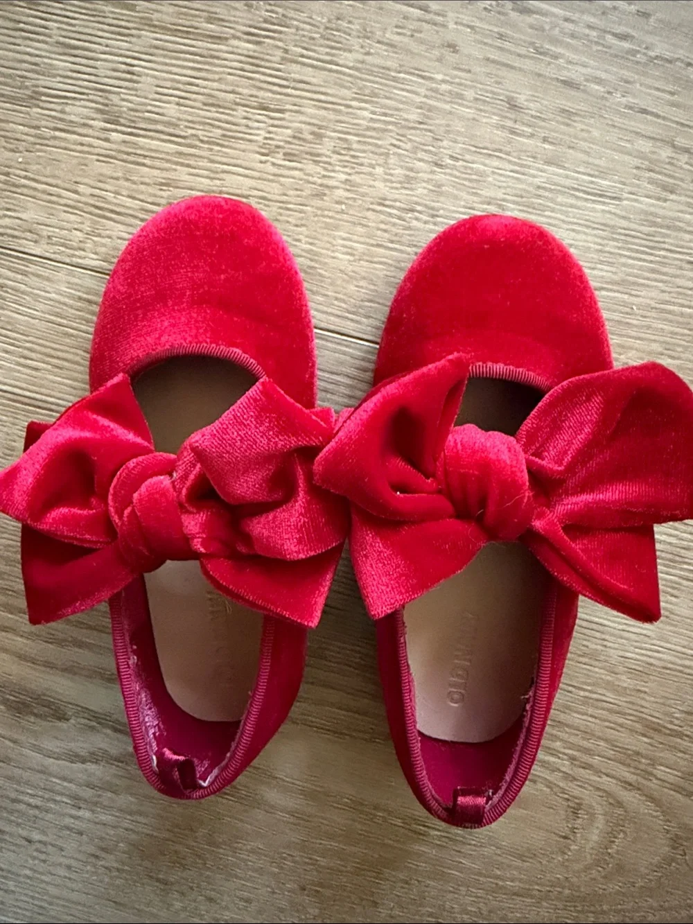 Old Navy Girls Red Velvet Bow Flats